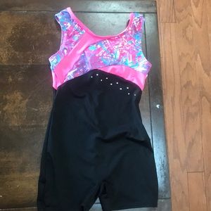 Gymnastics leotard